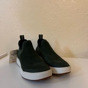 Vans UltraRange 3D Chelsea Mid Shoes - Kombu Green (NWT)